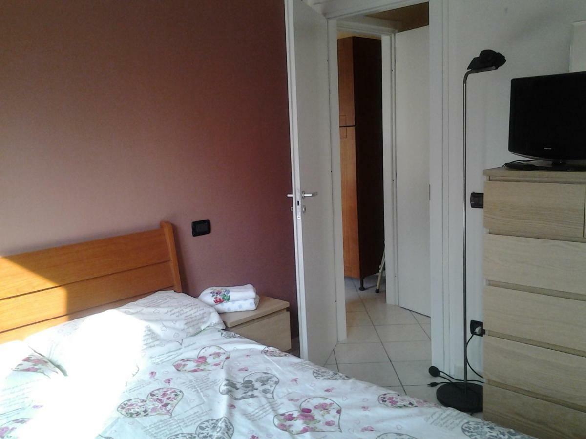 Scarpone Apartment Pavia Luaran gambar